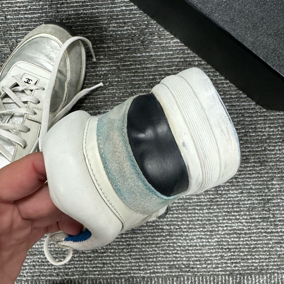 CHANEL CC RUNNING SNEAKERS - Picture 6 of 16